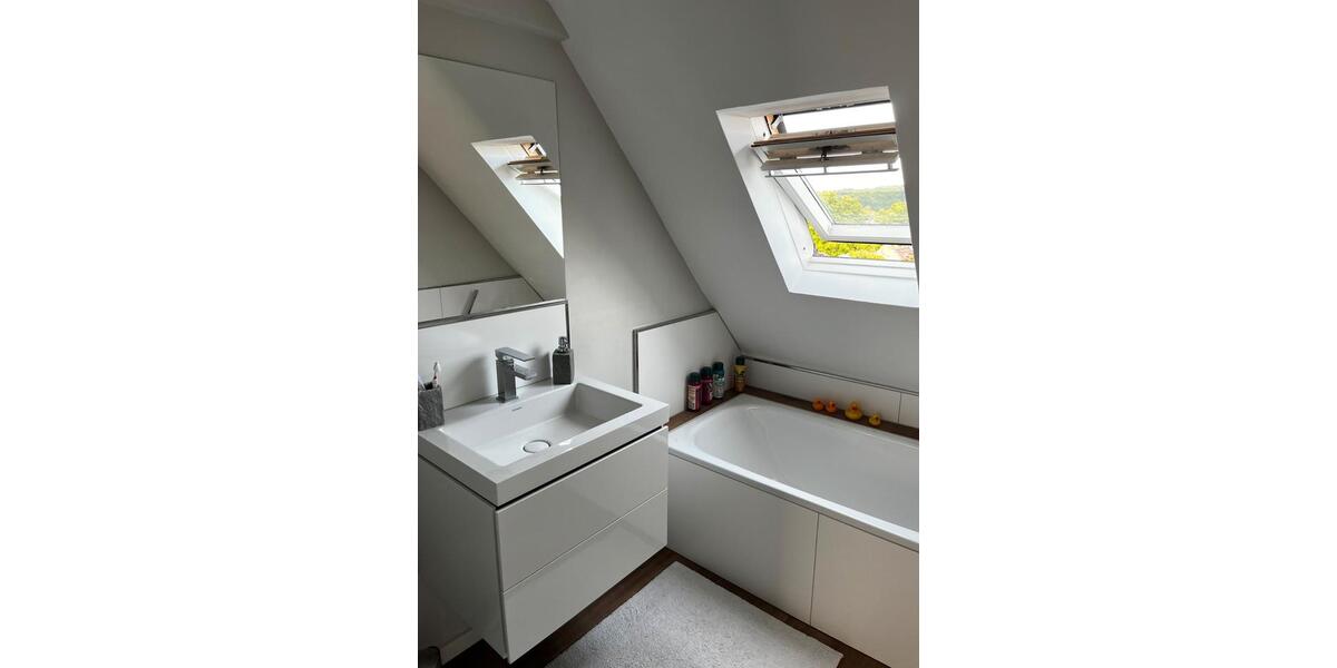 Dachgeschoßwohnung Düsseldorf Stadtbezirk 7 - 5 Zimmer, 139 m&sup2;, 695.000&euro; | Angebot:26067812