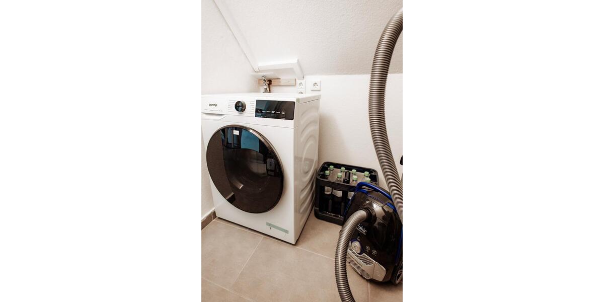Dachgeschoßwohnung Neuss Augustinusviertel - 2.5 Zimmer, 67 m&sup2;, 1.100&euro; | Angebot:25968665