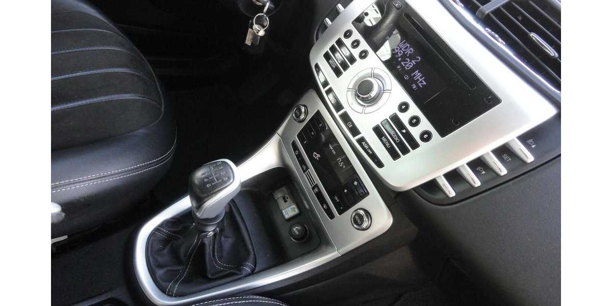 Lancia Delta Oro 1,9d 140 KW HU11/27 Klimatr+Navi+Leder 167.000 km 4.900 &euro; Neuss 41462