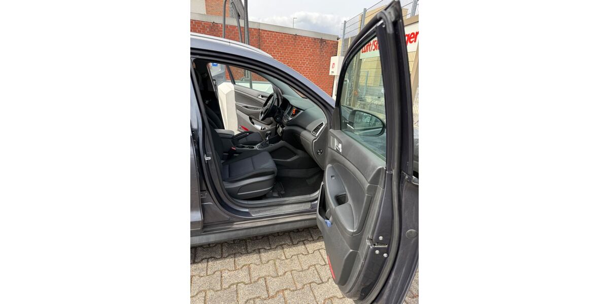 Hyundai TUCSON 135.579 km 11.900 &euro; Mönchengladbach 41199