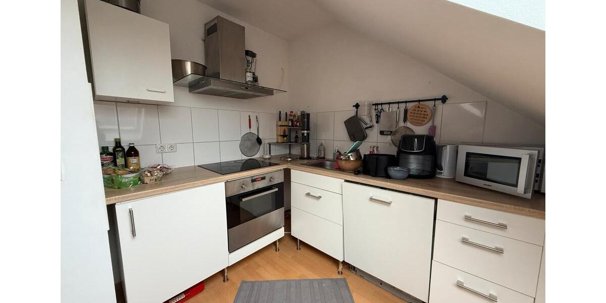 Dachgeschoßwohnung Duisburg Duisburg-Mitte - 3.5 Zimmer, 65 m&sup2;, 130.000&euro; | Angebot:25908168
