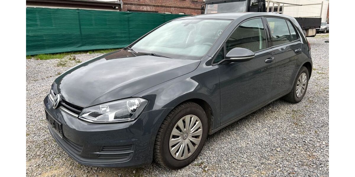 VW Golf 205.208 km 3.590 &euro; Mönchengladbach 41063