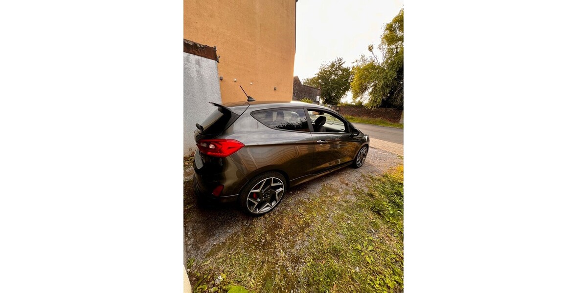 Ford Fiesta ST 69.000 km 14.000 &euro; Krefeld 47798