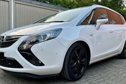 Opel Zafira Tourer 81.500 km 13.800 &euro; Düsseldorf 40231