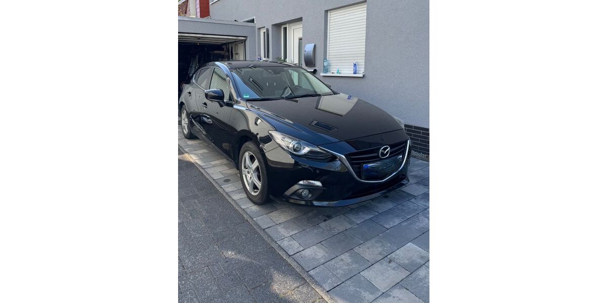 Mazda 3 97.000 km 11.200 &euro; Düsseldorf 40239