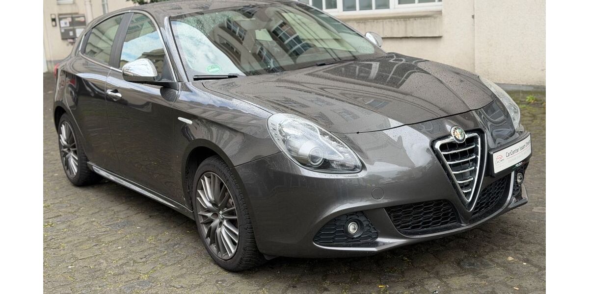 Alfa Romeo Giulietta 145.000 km 6.900 &euro; Mettmann Stadtwald Bahnhof 40822