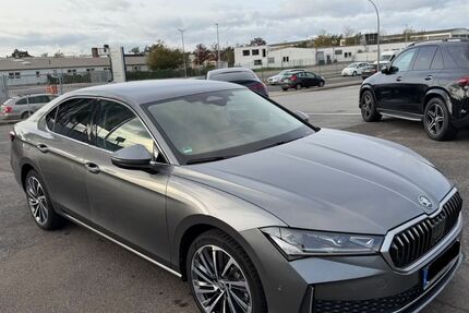 Skoda Superb 16.500 km 39.190 &euro; Neuss 41462