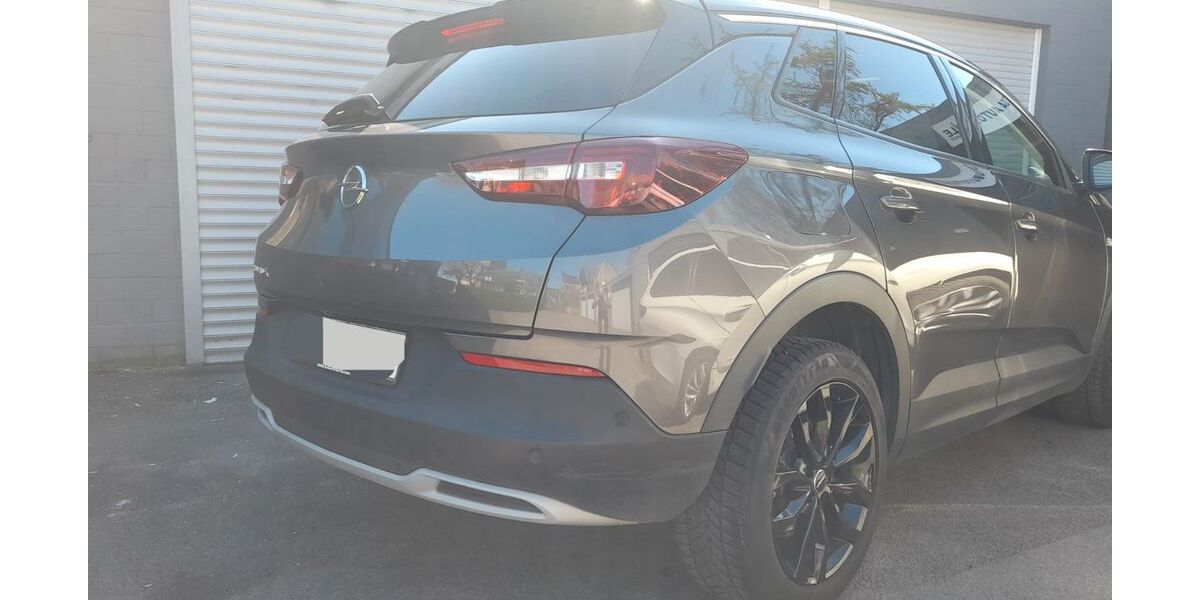 Opel Grandland (X) 68.000 km 21.900 &euro; Mönchengladbach 41065