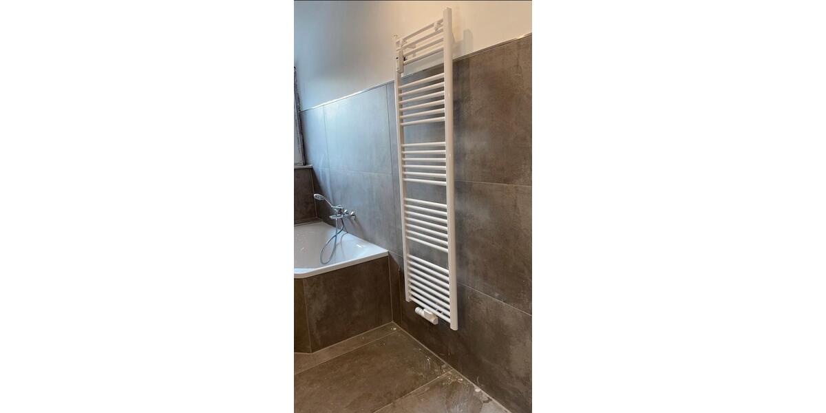 Dachgeschoßwohnung Mülheim an der Ruhr Broich - 2 Zimmer, 82 m&sup2;, 705&euro; | Angebot:26626173