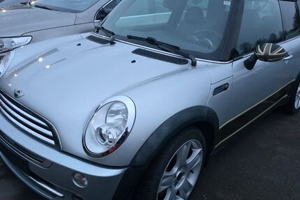 Mini Cooper 209.000 km 2.600 &euro; Moers 47441