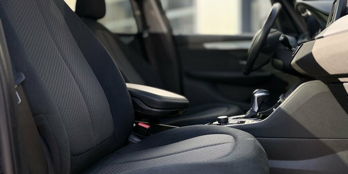 BMW 218 Active Tourer i / Advantage / PANO / Keyless 70.000 km 16.390 &euro; Mönchengladbach 41066