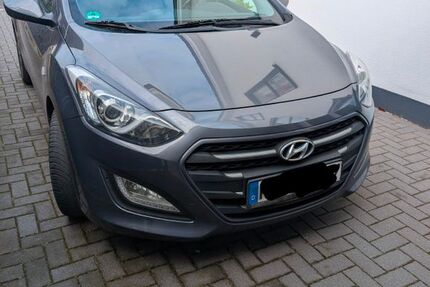 Hyundai i30 220.721 km 6.299 &euro; Krefeld 47829