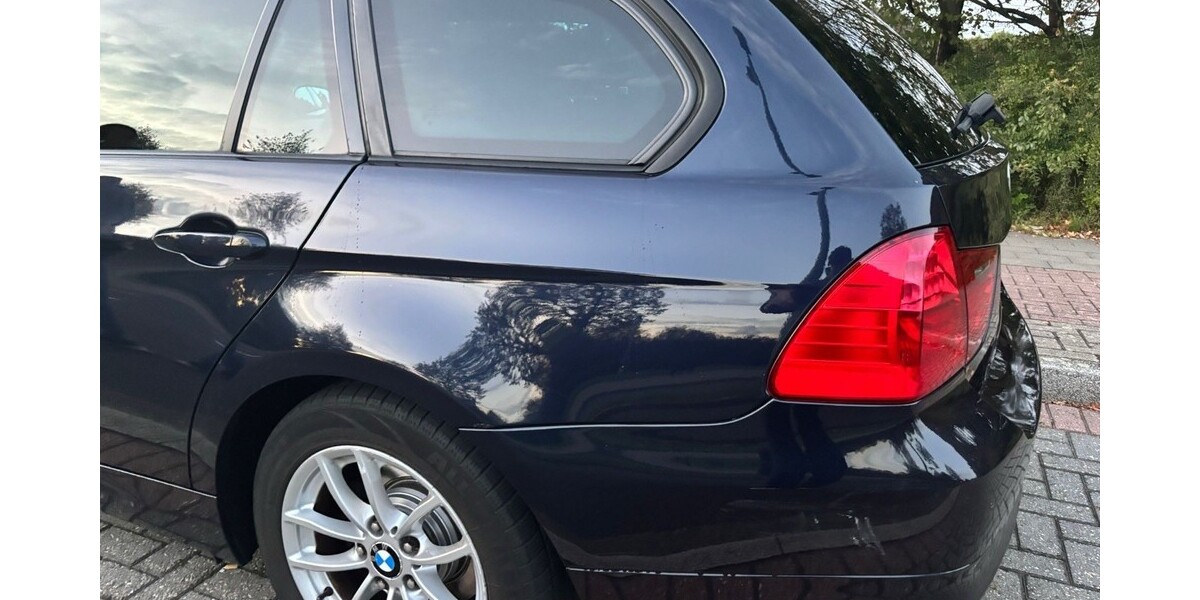 BMW 320d 209.132 km 5.900 &euro; Neuss 41460