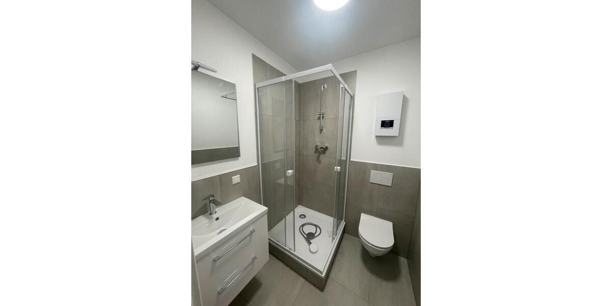 Etagenwohnung Düsseldorf Stadtmitte - 1 Zimmer, 120 m&sup2;, 737&euro; | Angebot:25718233