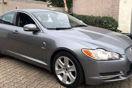 Jaguar XF 180.000 km 9.950 &euro; Düsseldorf 40589