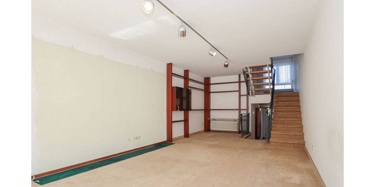 Reihenmittelhaus Neuss / Holzheim Holzheim - 5 Zimmer, 134 m&sup2;, 350.000&euro; | Angebot:26189776