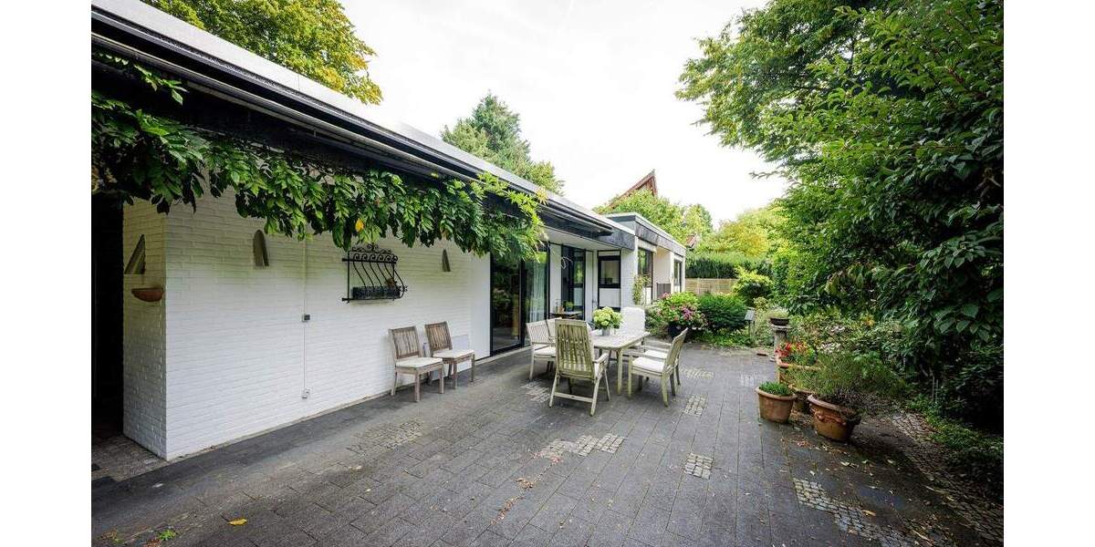 Bungalow Krefeld Bockum - 6 Zimmer, 205 m&sup2;, 1.495.000&euro; | Angebot:25695258