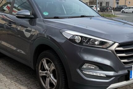 Hyundai TUCSON 135.579 km 11.900 &euro; Mönchengladbach 41199
