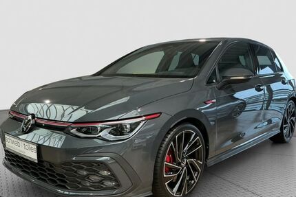 VW Golf 17.646 km 33.945 &euro; Neuss 41469