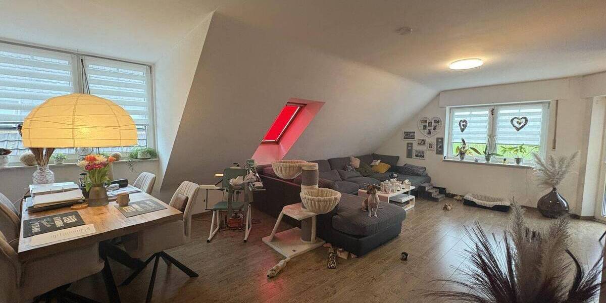 Etagenwohnung Moers Kapellen-Mitte - 3 Zimmer, 110 m&sup2;, 289.000&euro; | Angebot:26092484