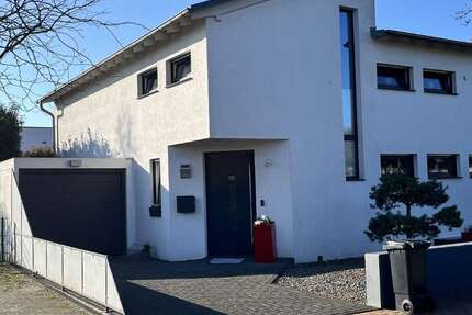 Haus Duisburg Baerl - 5 Zimmer, 175 m&sup2;, 729.000&euro; | Angebot:25537942