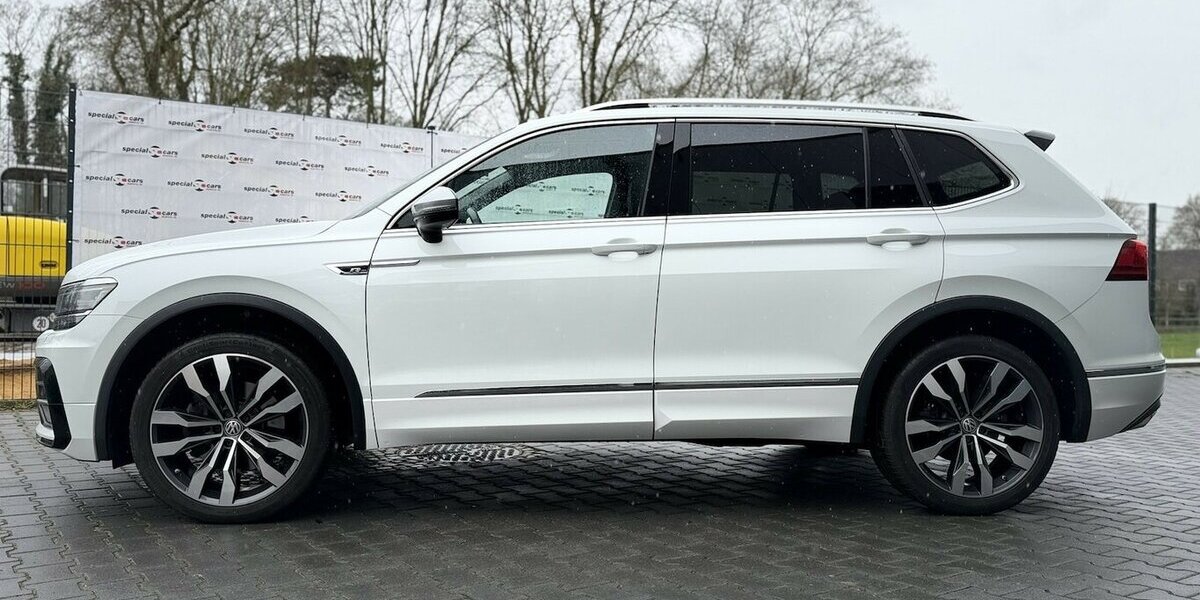 VW Tiguan Allspace R- line/ 4Motion/ 240PS/ PANO 99.000 km 31.900 &euro; Mönchengladbach 41066