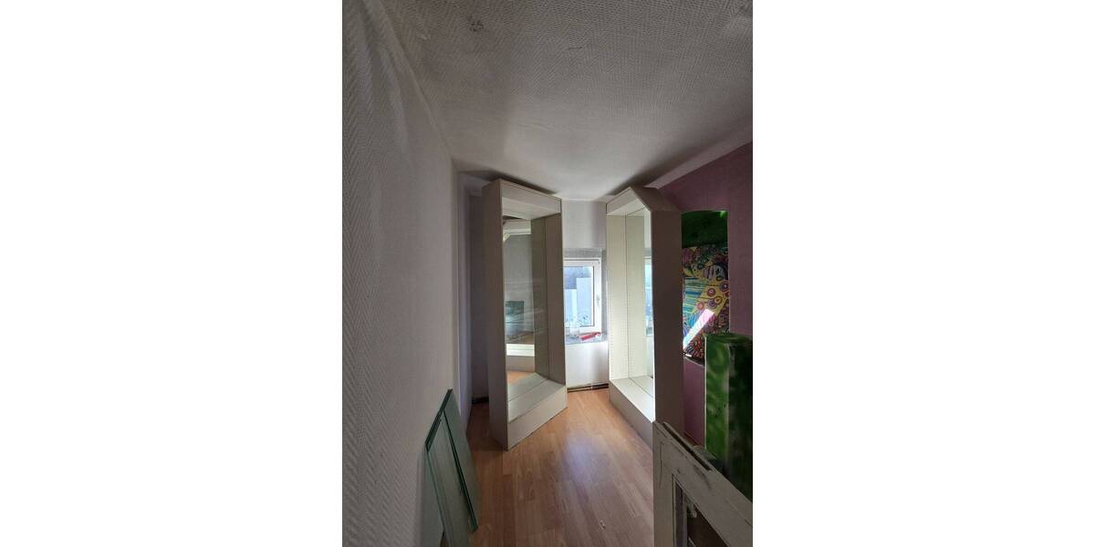 Etagenwohnung Mönchengladbach Rheydt - 4 Zimmer, 86 m&sup2;, 130.000&euro; | Angebot:26731773