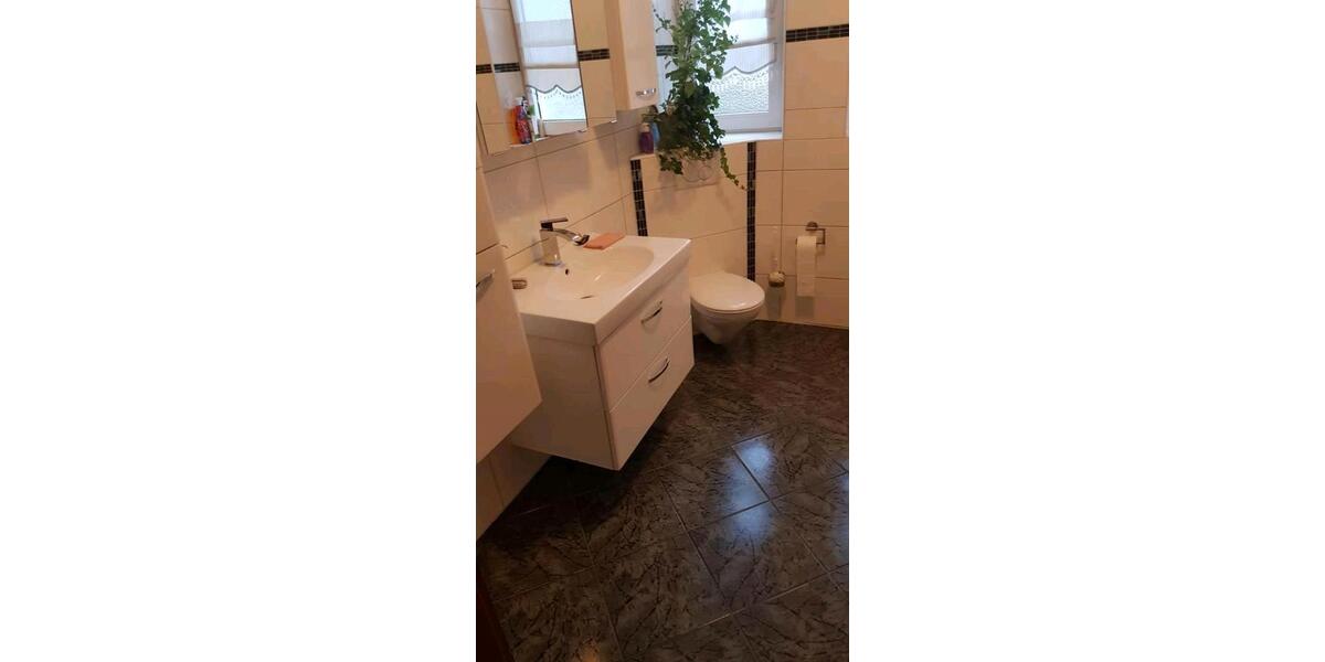 Erdgeschoßwohnung Krefeld Dießem - 2 Zimmer, 70 m&sup2;, 1.500&euro; | Angebot:26212382