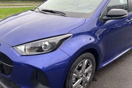 Mazda 2 Hybrid 3.210 km 21.641 &euro; Neuss 41464