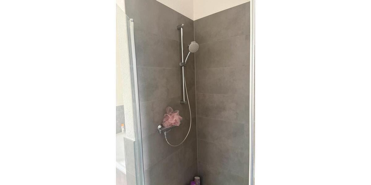 Etagenwohnung Mönchengladbach Nord - 5 Zimmer, 145 m&sup2;, 1.800&euro; | Angebot:26110144
