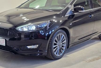 Ford Focus 38.230 km 16.880 &euro; Mönchengladbach 41061