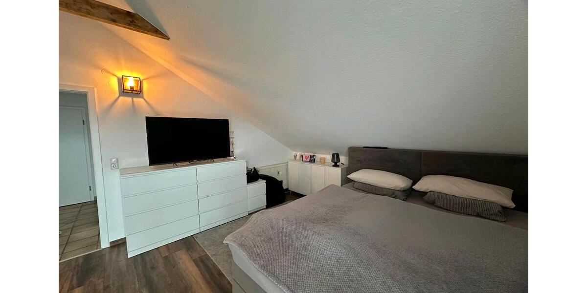 Dachgeschoßwohnung Moers Rheinkamp - 2 Zimmer, 63 m&sup2;, 245.000&euro; | Angebot:27630549