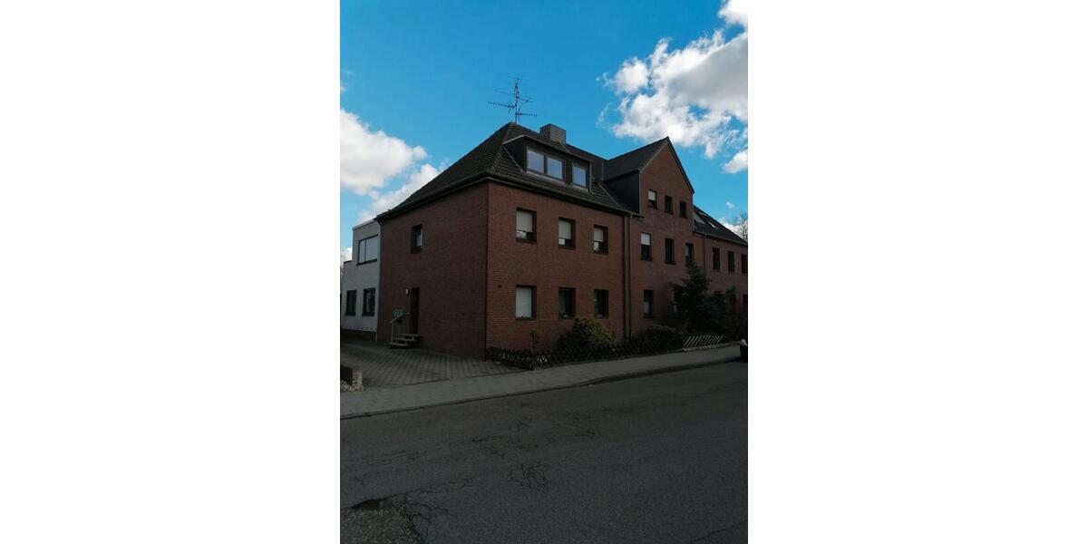 Dachgeschoßwohnung Mönchengladbach Ost - 2 Zimmer, 40 m&sup2;, 310&euro; | Angebot:26040971