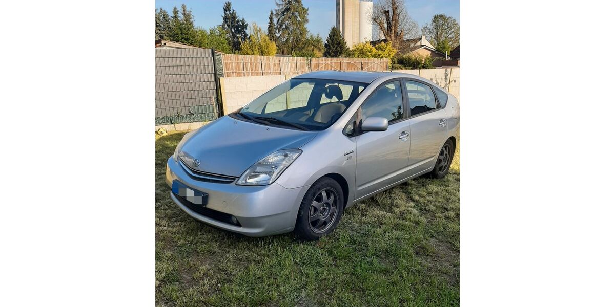 Toyota Prius 250.700 km 5.950 &euro; Meerbusch 40667