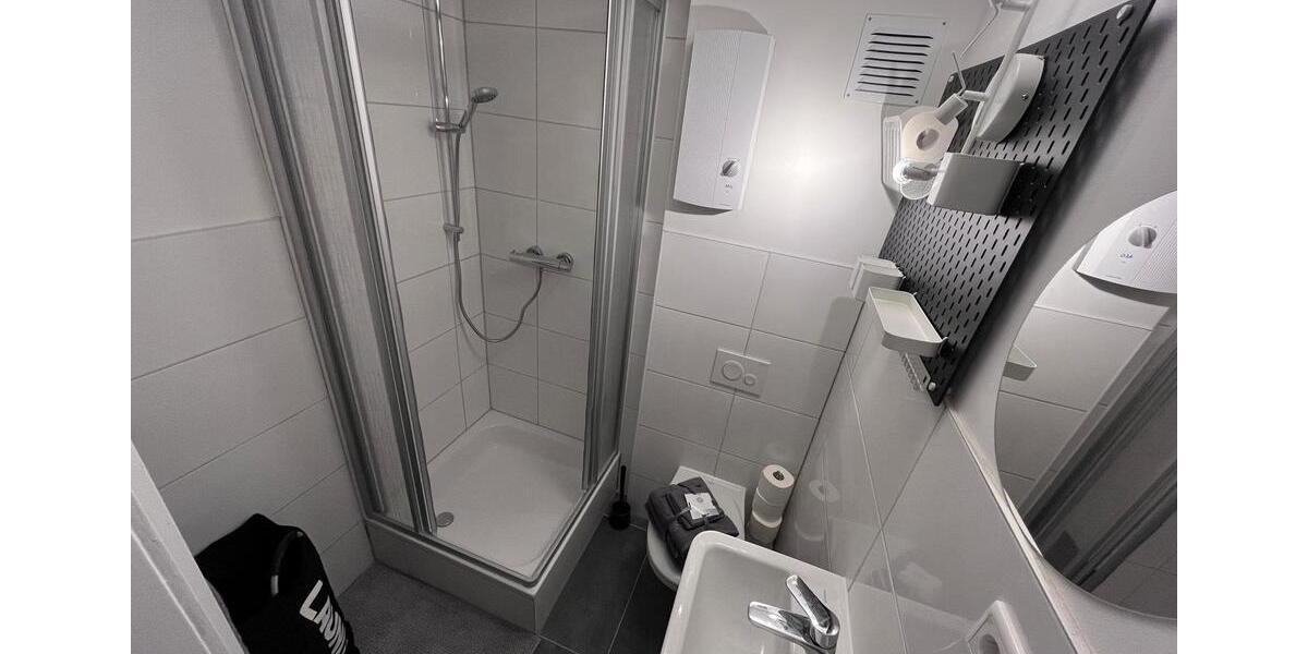 Dachgeschoßwohnung Duisburg Laar - 1 Zimmer, 35 m&sup2;, 290&euro; | Angebot:24476963