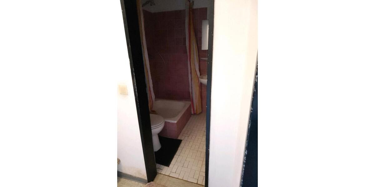 Etagenwohnung Duisburg Duisburg-Mitte - 1 Zimmer, 20 m&sup2;, 350&euro; | Angebot:26627116