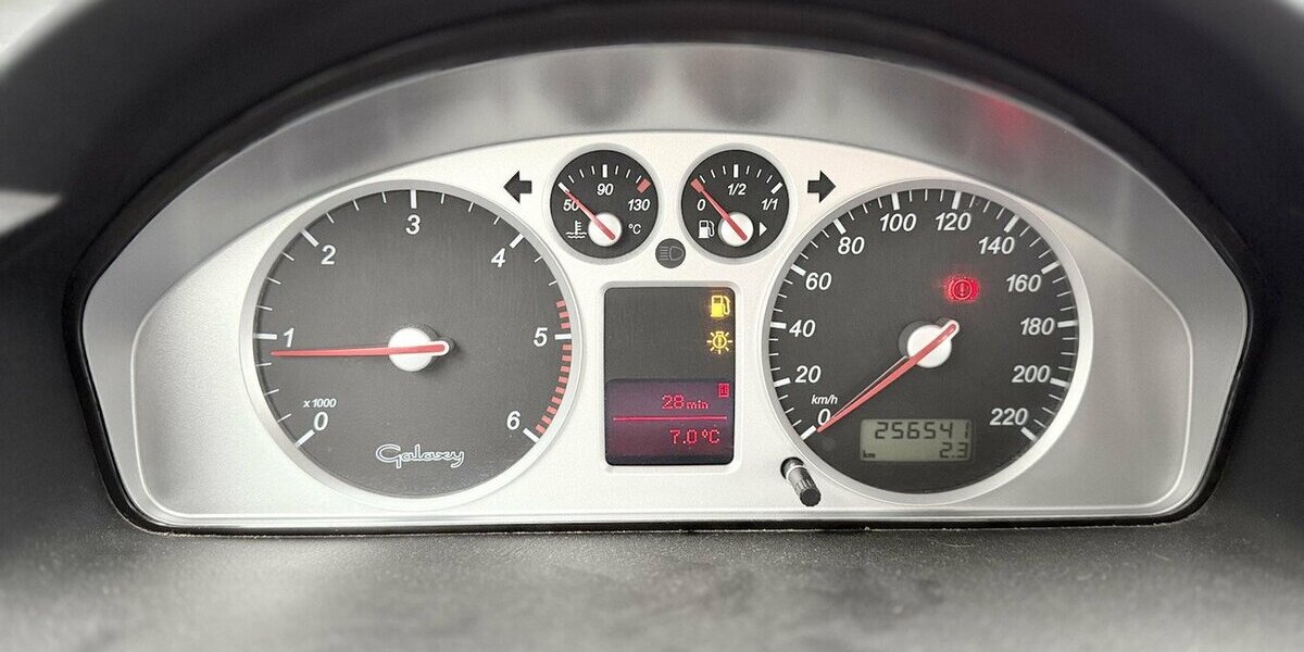 Ford Galaxy / Ghia / Sitzheizung / Klima / 7 Sizer 256.000 km 3.990 &euro; Mönchengladbach 41066