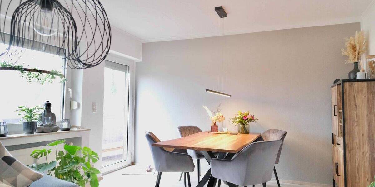 Mehrfamilienhaus, Wohnhaus Willich - 7 Zimmer, 210 m&sup2;, 749.000&euro; | Angebot:26029111