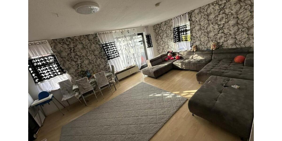 Etagenwohnung Duisburg Hochheide - 3 Zimmer, 70 m&sup2;, 1.000&euro; | Angebot:25567726
