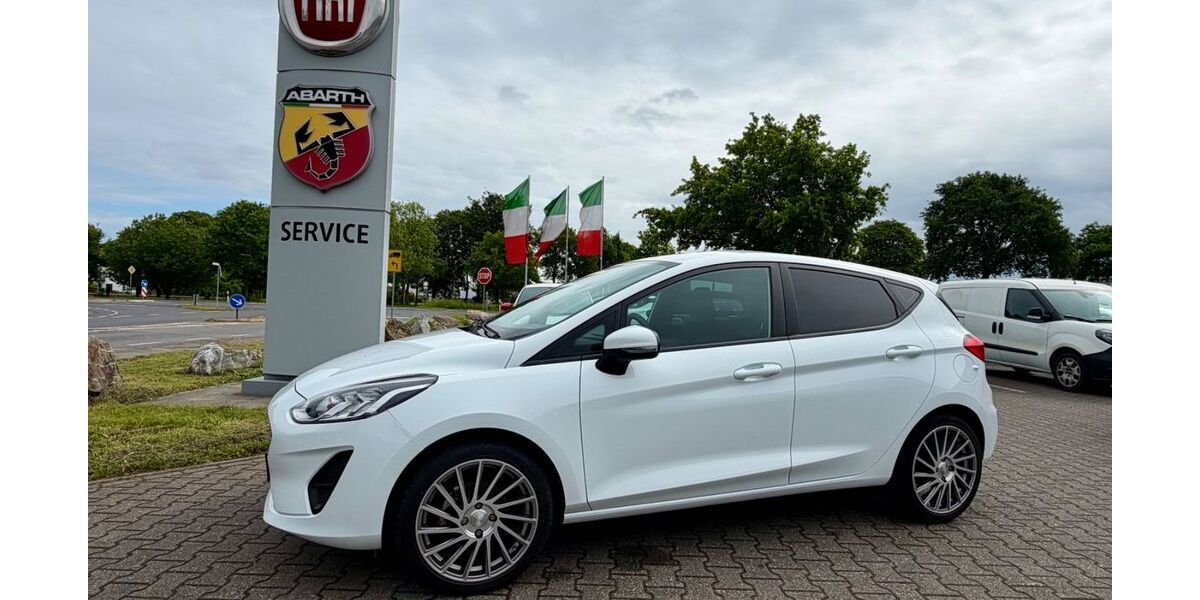 Ford Fiesta 48.400 km 10.300 &euro; Grevenbroich 41515