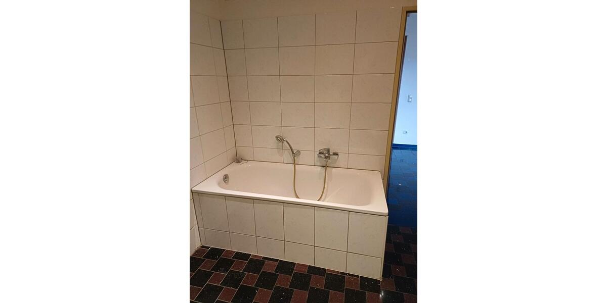 Etagenwohnung Korschenbroich - 2 Zimmer, 62 m&sup2;, 800&euro; | Angebot:25981079