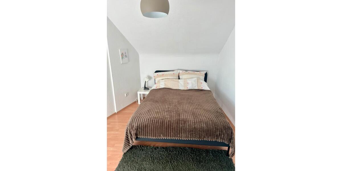 Etagenwohnung Krefeld - 3 Zimmer, 78 m&sup2;, 690&euro; | Angebot:25417337