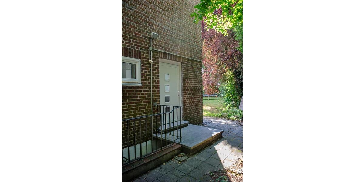 Einfamilienhaus Brüggen - 9 Zimmer, 200 m&sup2;, 450.000&euro; | Angebot:23836303