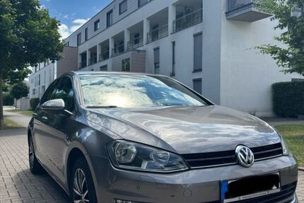 VW Golf 170.000 km 10.400 &euro; Düsseldorf 40468