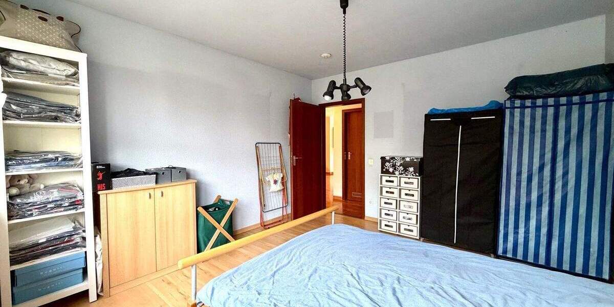 Etagenwohnung Düsseldorf Unterbach - 4 Zimmer, 109 m&sup2;, 359.000&euro; | Angebot:25687320
