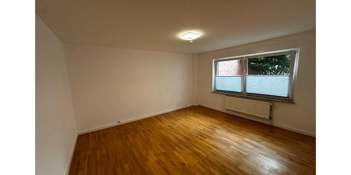 Erdgeschoßwohnung Krefeld - 3 Zimmer, 77 m&sup2;, 1.031&euro; | Angebot:26005017