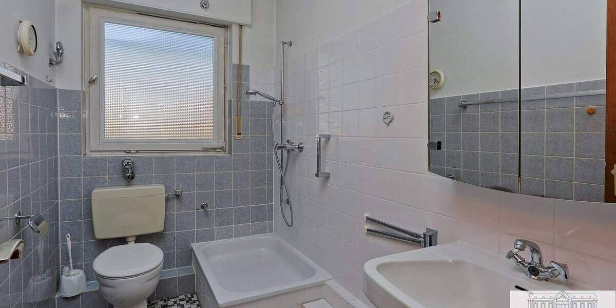 Mehrfamilienhaus, Wohnhaus Düsseldorf Hassels Hassels - 1 Zimmer, 266 m&sup2;, 849.000&euro; | Angebot:25660960