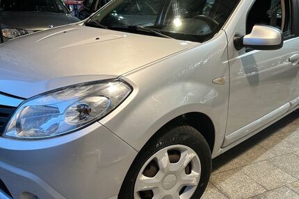 Dacia Sandero 160.500 km 2.490 &euro; Duisburg 47059