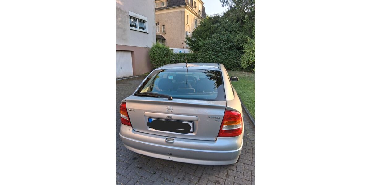 Opel Astra 98.000 km 1.880 &euro; Düsseldorf 40629