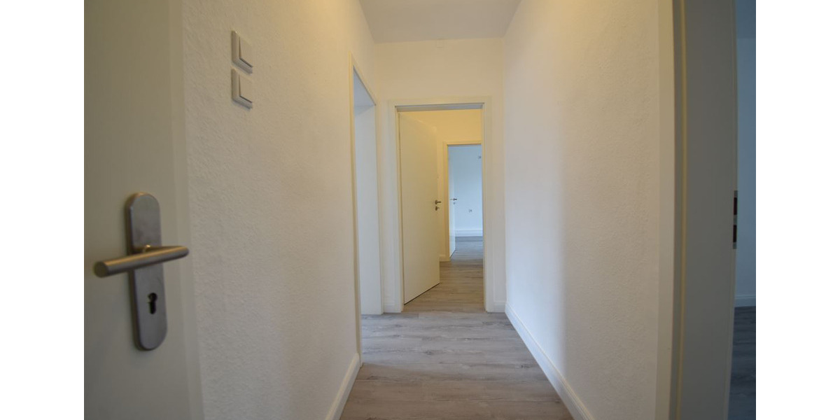 Etagenwohnung Duisburg Mittelmeiderich - 3 Zimmer, 72 m&sup2;, 645&euro; | Angebot:18971901